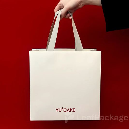 Custom Luxury Paper Shopping Bags with Handles