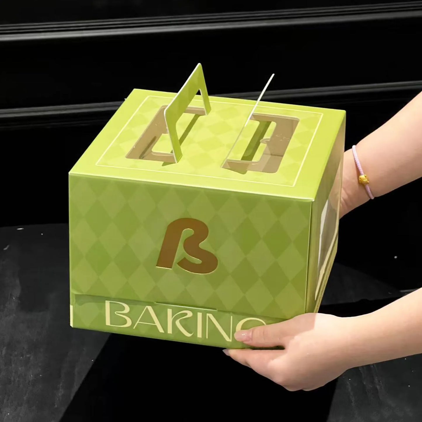 Custom Window Cake Boxes with Handle
