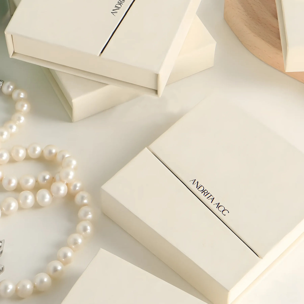 Custom diagonal magnetic jewelry box for premium gift packaging