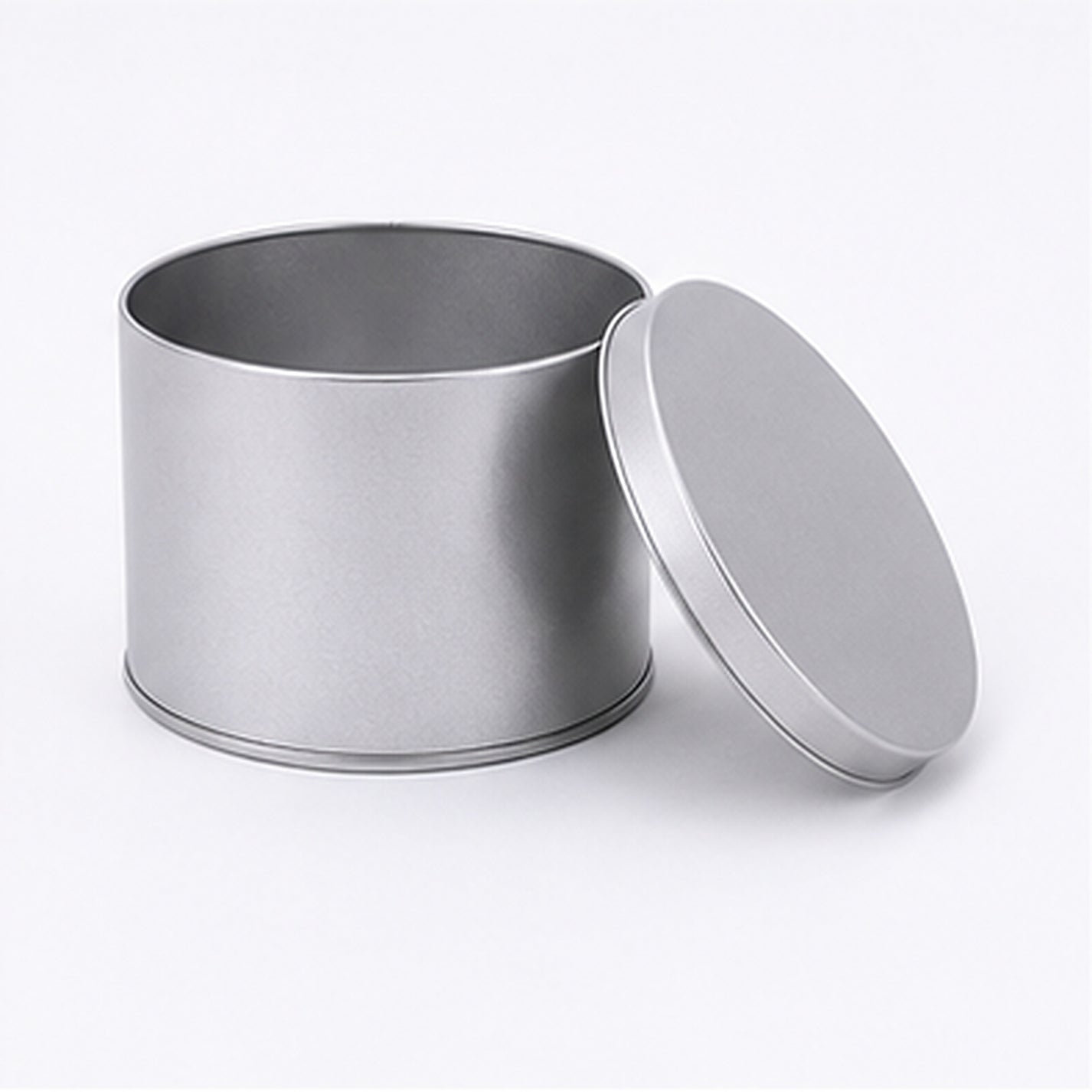 Open silver round tin can with removable flat lid, 90 x 90 mm reference