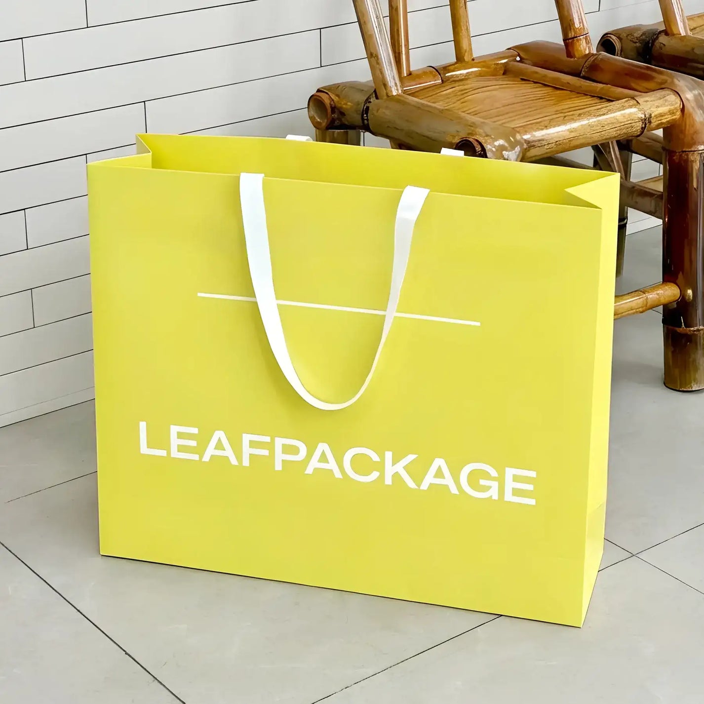 Custom Luxury Paper Shopping Bags with Handles