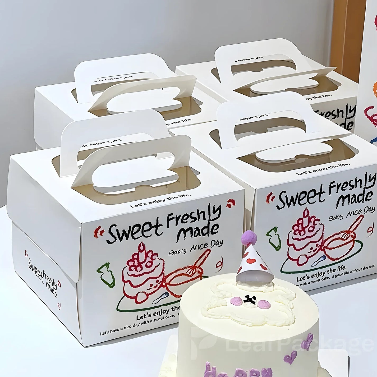 持ち手付き窓付きケーキ箱