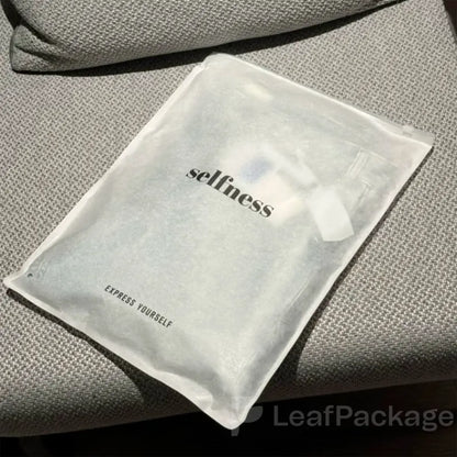 Eco-friendly tissue paper bags designed for clothing and apparel, perfect for sustainable and stylish packaging.