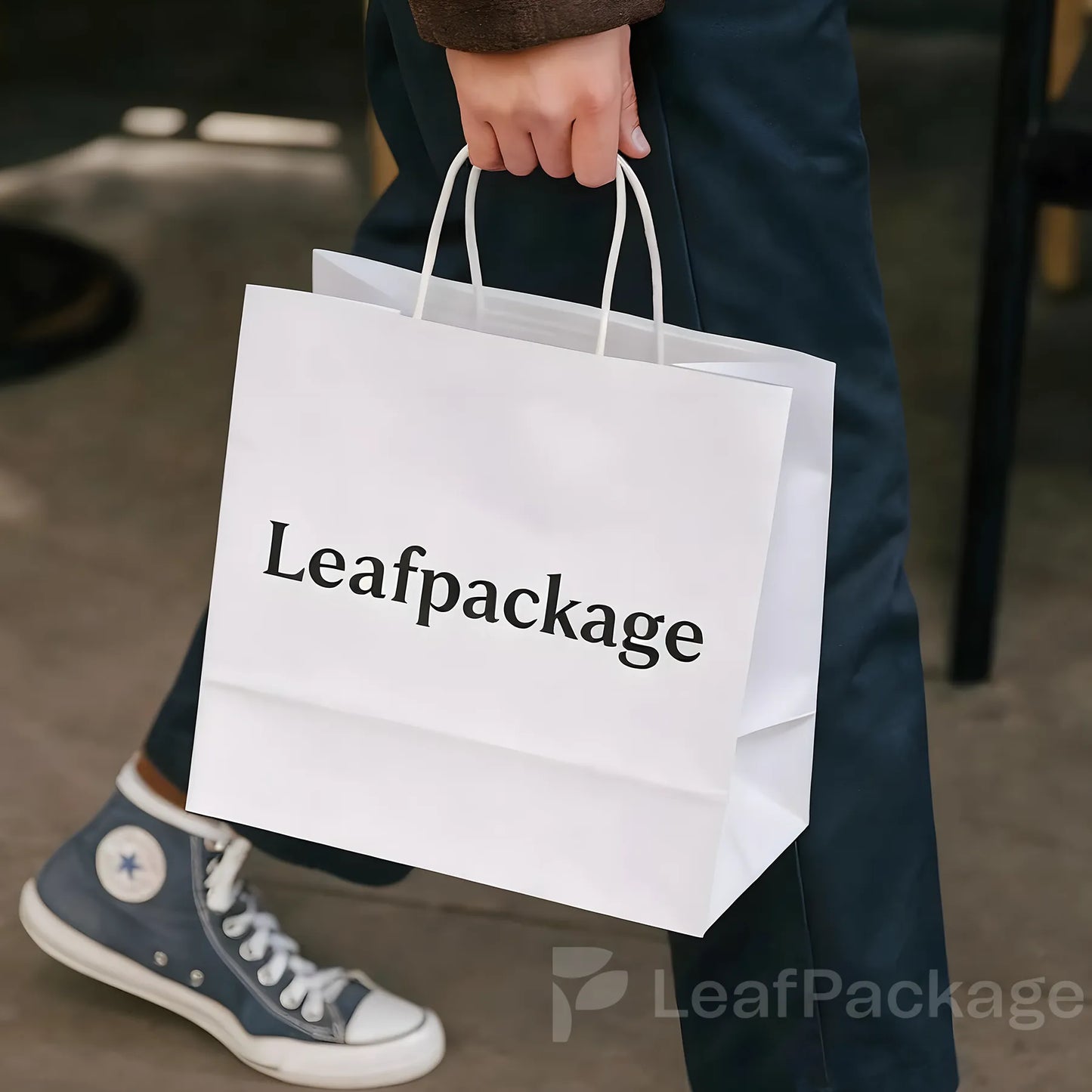 LeafPackage provides wholesale custom kraft paper bags, ideal for small businesses looking for eco-friendly and cost-effective packaging solutions.