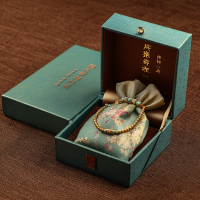 A brown kraft paper material with a high-barrier foil lining, offering a natural look and feel.